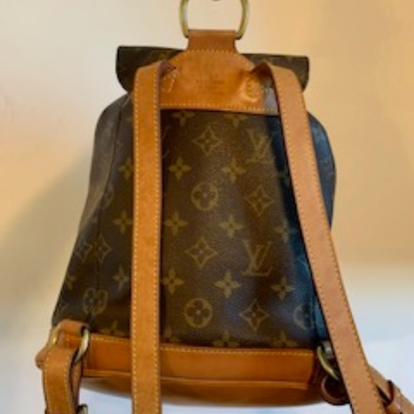 LOUIS VUITTON Montsouris Monogram pm Backpack - Picture 4 of 8